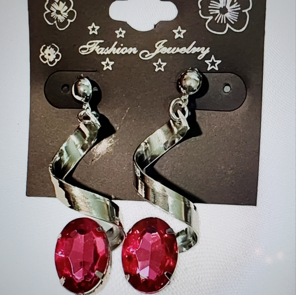 Eclectic Treasures Pink Dangle Earrings with Zigzag Design and Large Gemstones